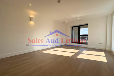 1 bedroom flat to rent, High Street, Slough SL1