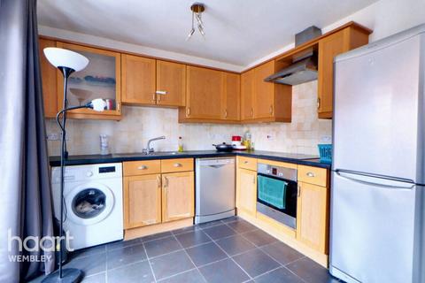 2 bedroom flat for sale, North Wembley