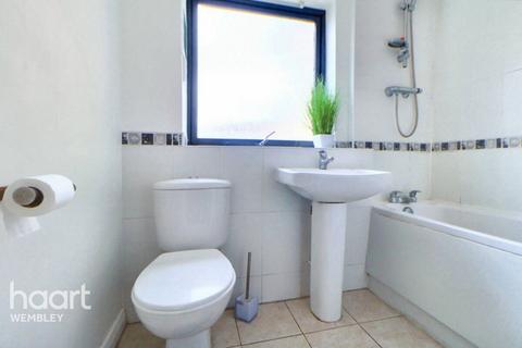 2 bedroom flat for sale, North Wembley