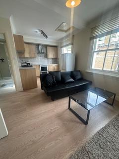 Studio to rent, Napier Road, London, W14