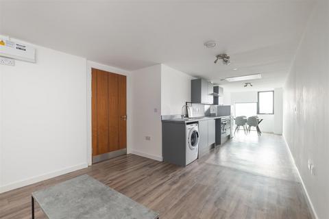 2 bedroom apartment to rent, 165 West Street, City Centre S1