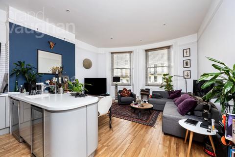 2 bedroom flat for sale, Brunswick Place, Hove, BN3