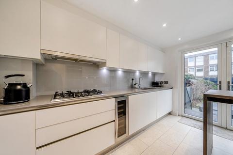 2 bedroom maisonette for sale, Lorrimore Road, London, SE17
