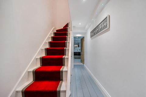 2 bedroom maisonette for sale, Lorrimore Road, London, SE17
