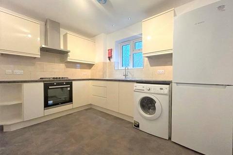 2 bedroom maisonette to rent, Sefton Avenue, Harrow, Middlesex, HA3