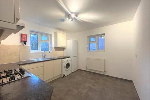 2 bedroom maisonette to rent, Sefton Avenue, Harrow, Middlesex, HA3
