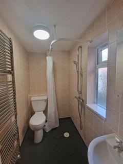 2 bedroom flat to rent, Ashfield Road, Newcastle upon Tyne NE3