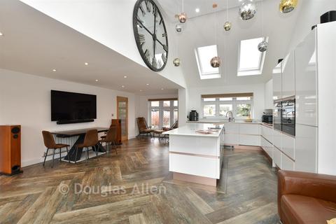 undefined, Curlew Crescent, Basildon, Essex