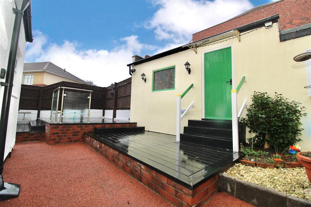 Rear Gardens