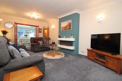 3 bedroom semi-detached house for sale, Haig Avenue, Whitley Bay