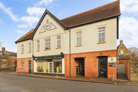 undefined, High Street, Northamptonshire OX17