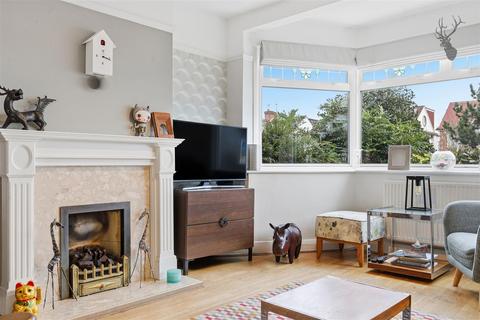 undefined, Lorne Gardens, London E11