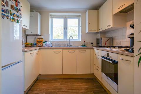 2 bedroom apartment to rent, Connaught Road, Berkshire RG30
