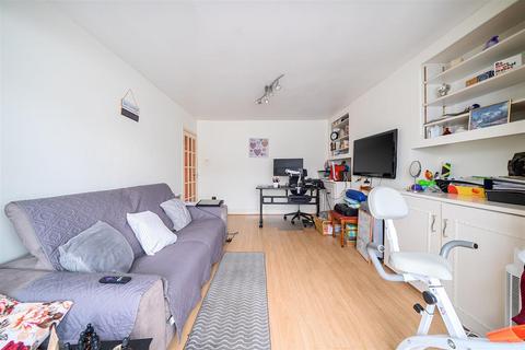 1 bedroom maisonette for sale, Logan Road, Wembley