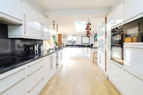 undefined, Carnarvon Drive, Hayes