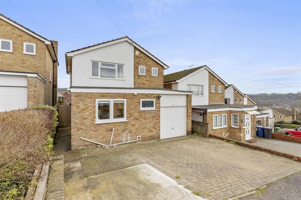 9 Gladstone Rise, HP13 7 NW-15.jpg