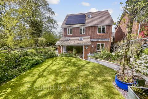 4 bedroom detached house for sale, Nursery Field, Uckfield TN22