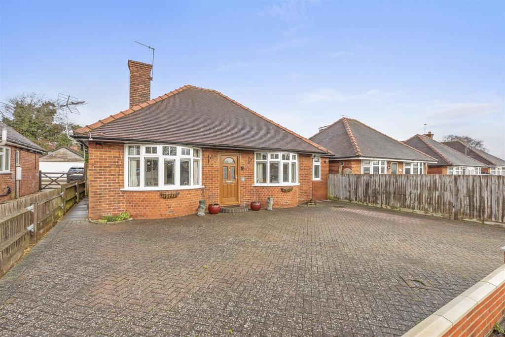 48 Totteridge Drive, HP13 6 JJ-14.jpg
