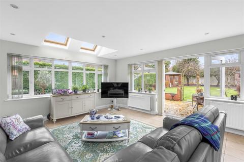 3 bedroom detached house for sale, Totteridge Drive, High Wycombe HP13