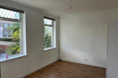 3 bedroom semi-detached house for sale, Meadow Lane, Porthcawl CF36