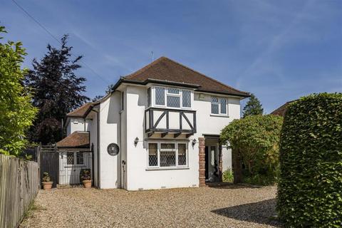 5 bedroom detached house for sale, Aldenham Avenue, Radlett
