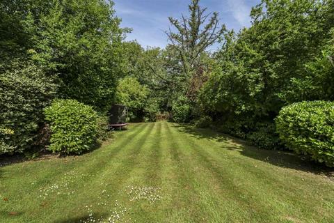 5 bedroom detached house for sale, Aldenham Avenue, Radlett