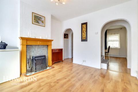 2 bedroom terraced house for sale, Arnold Street, Lowestoft