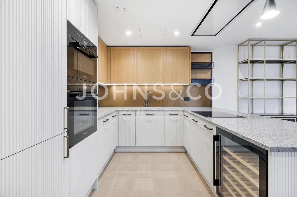 Apartment in London - More