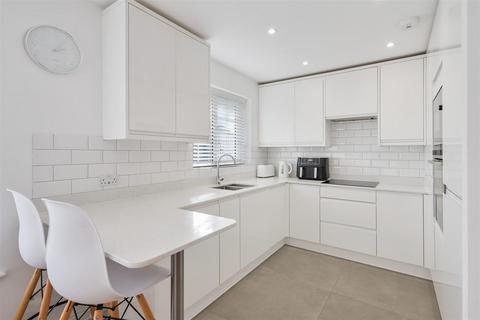 undefined, Court Road, Banstead