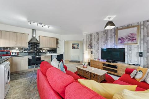 3 bedroom flat for sale, Knightswood Road, Flat 4/1, Penthouse, Knightswood, Glasgow, G13 2EX