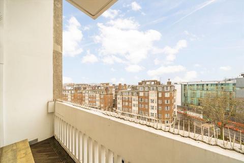 undefined, Finchley Road, London NW3