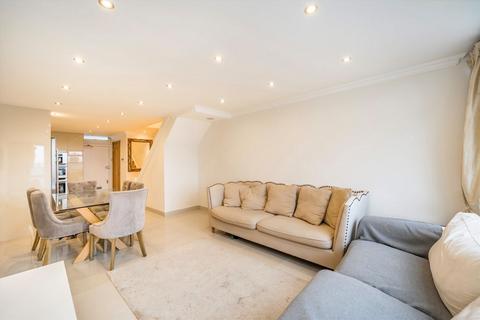 3 bedroom flat to rent, Finchley Road, London NW3