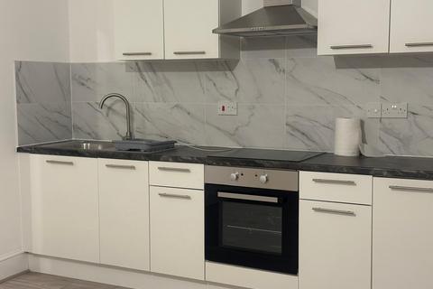 undefined, Leagrave Road, Luton LU4