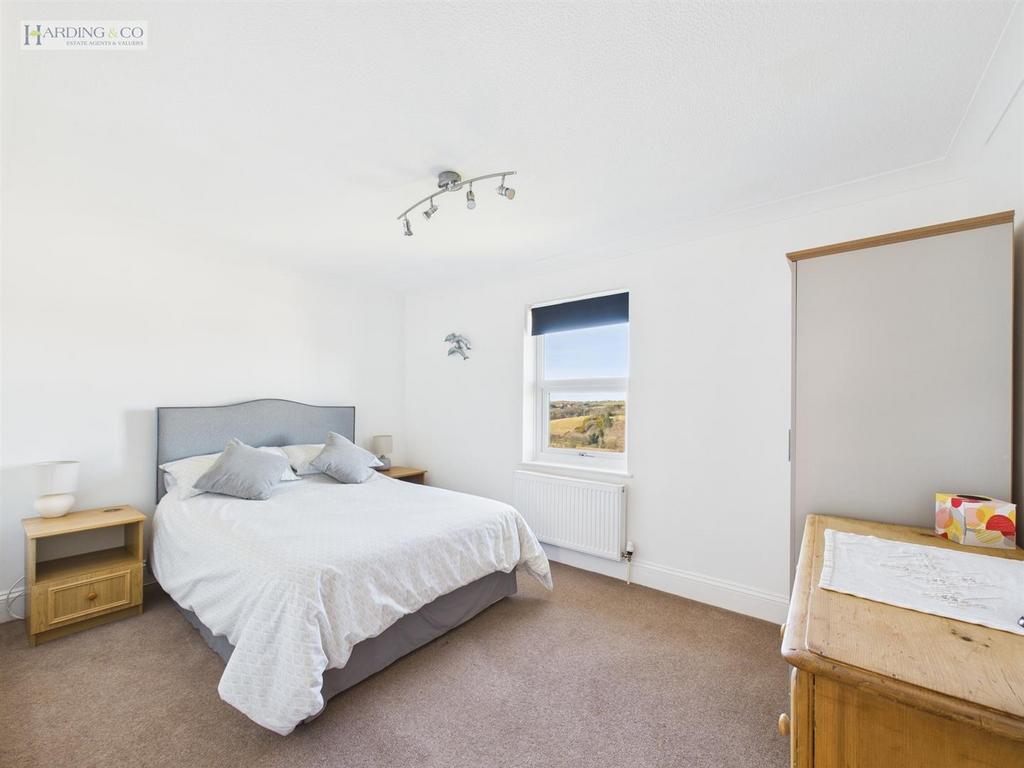 Bedroom 2.jpg