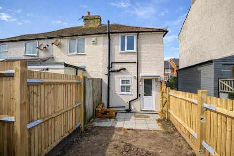 1 bedroom end of terrace house for sale, Middle Road, Hastings