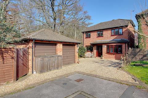 Goose Green, Hook RG27