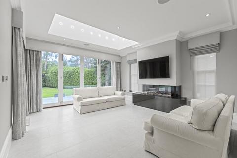 undefined, Brock Way, Wentworth Estate, Virginia Water GU25 4SD