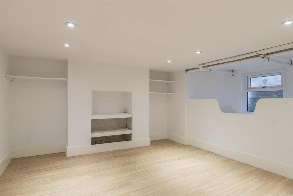 Flat 1 - 21 Grove Rd-20 copy.jpg