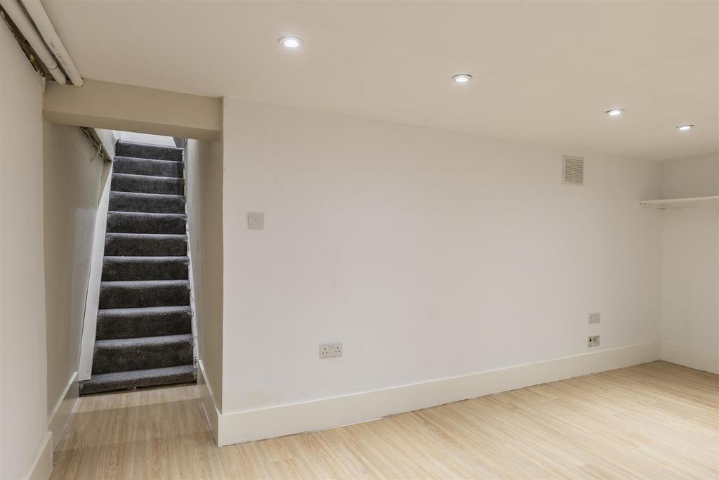 Flat 1 - 21 Grove Rd-22 copy.jpg