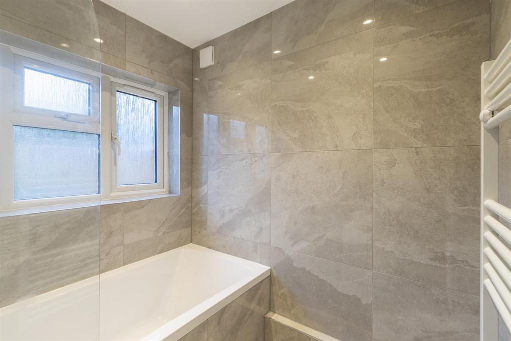 Flat 1 - 21 Grove Rd-14 copy.jpg