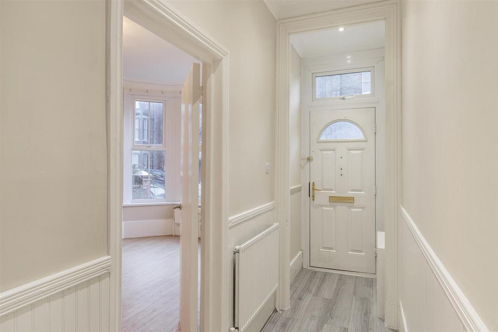 Flat 1 - 21 Grove Rd-05 copy.jpg