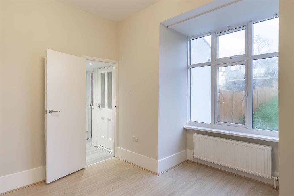 Flat 1 - 21 Grove Rd-17 copy.jpg