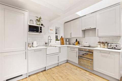 2 bedroom apartment for sale, Strathblaine Road, London, SW11