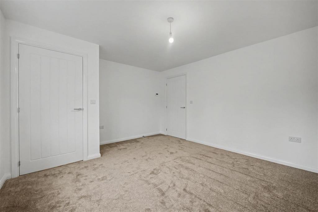 Bedroom 1.jpeg