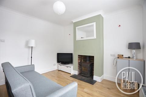 3 bedroom semi-detached house for sale, Lovewell Road, Kirkley, NR33
