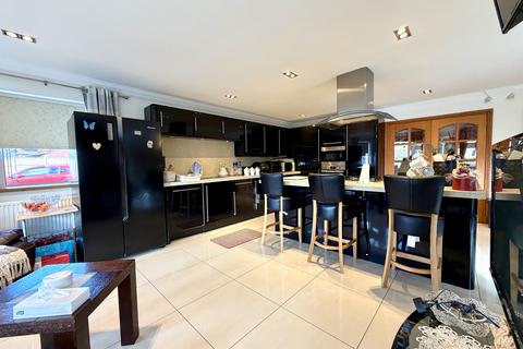 5 bedroom bungalow for sale, Incline Top, Merthyr Tydfil CF47