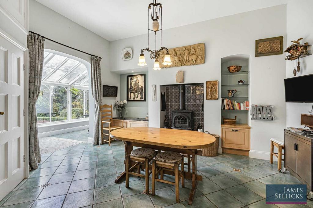 Dining Kitchen