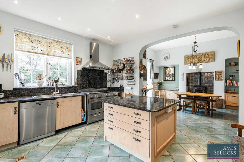Dining Kitchen