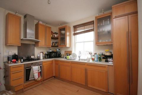 1 bedroom flat to rent, Queens Club Gardens, W14