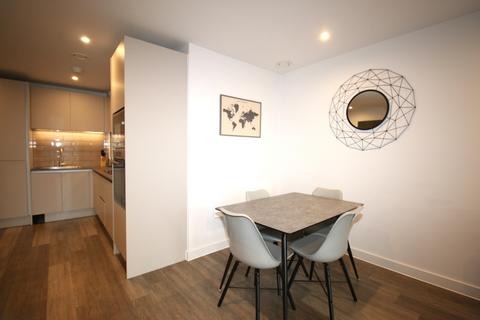2 bedroom apartment to rent, High Definition, Manchester M50